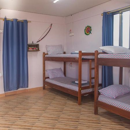 אקרה African Vibrations Hostel Osu מראה חיצוני תמונה